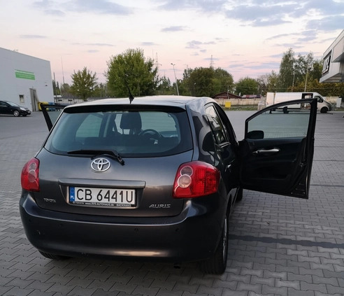 Toyota Auris cena 22000 przebieg: 103000, rok produkcji 2009 z Bydgoszcz małe 106